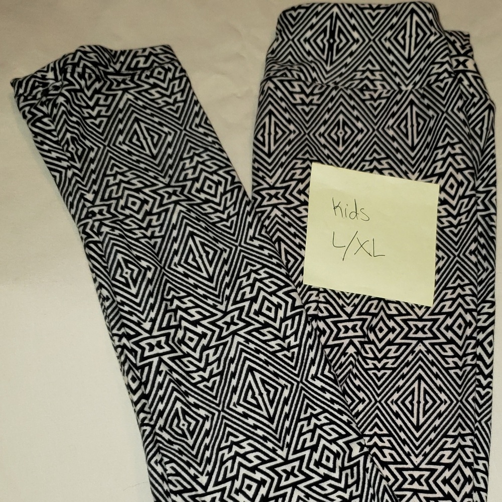 LULAROE KIDS L/XL LEGGINGS